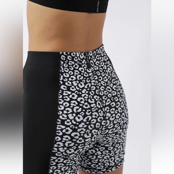 Adam Selman Sport active set - Picture 5 of 11